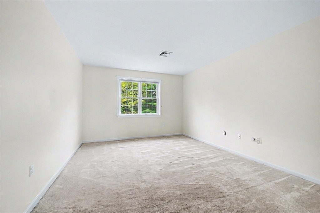 3 Oak View Terrace, Unit 3 Franklin, MA 02038 - Photo 19 of 38 an empty room with windows