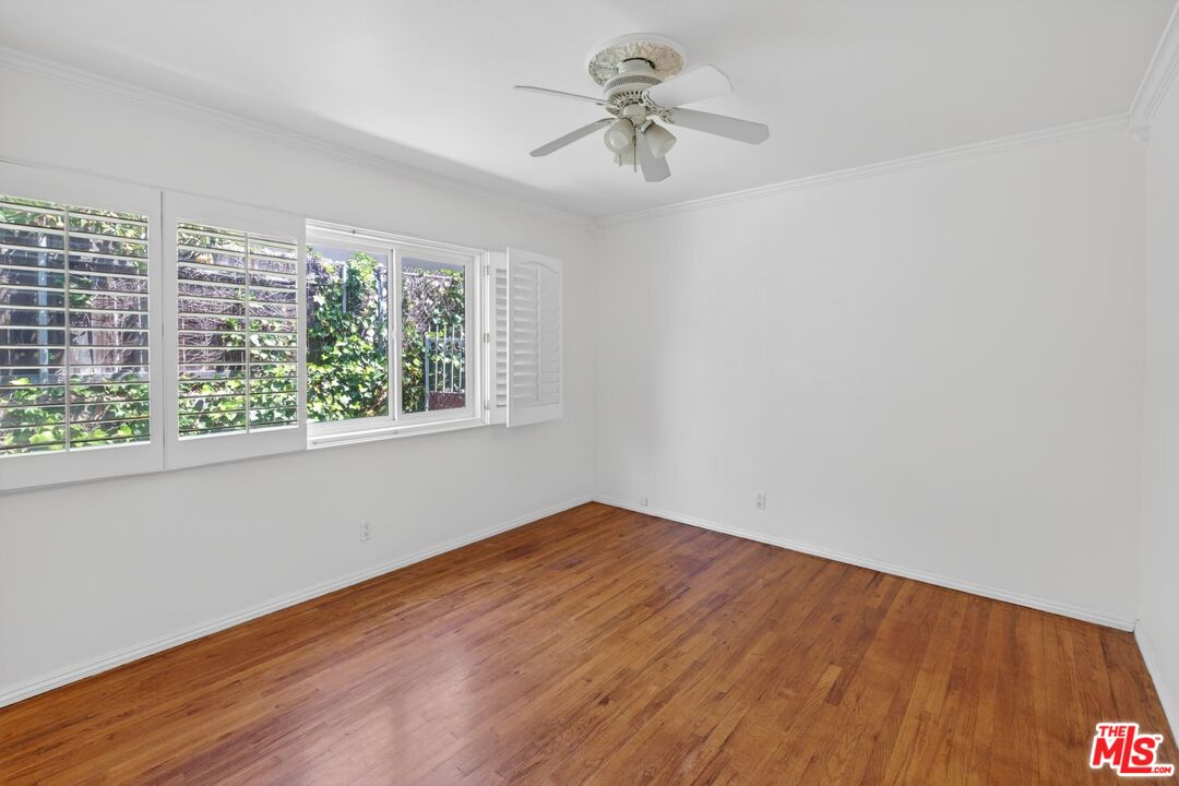 626 Jamestown Road Burbank, CA 91504 - Photo 10 of 24