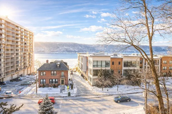a view of a large building