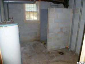 13936 Shopton Road West Charlotte, NC 28278 - Photo 13 of 16 a bathroom with a shower
