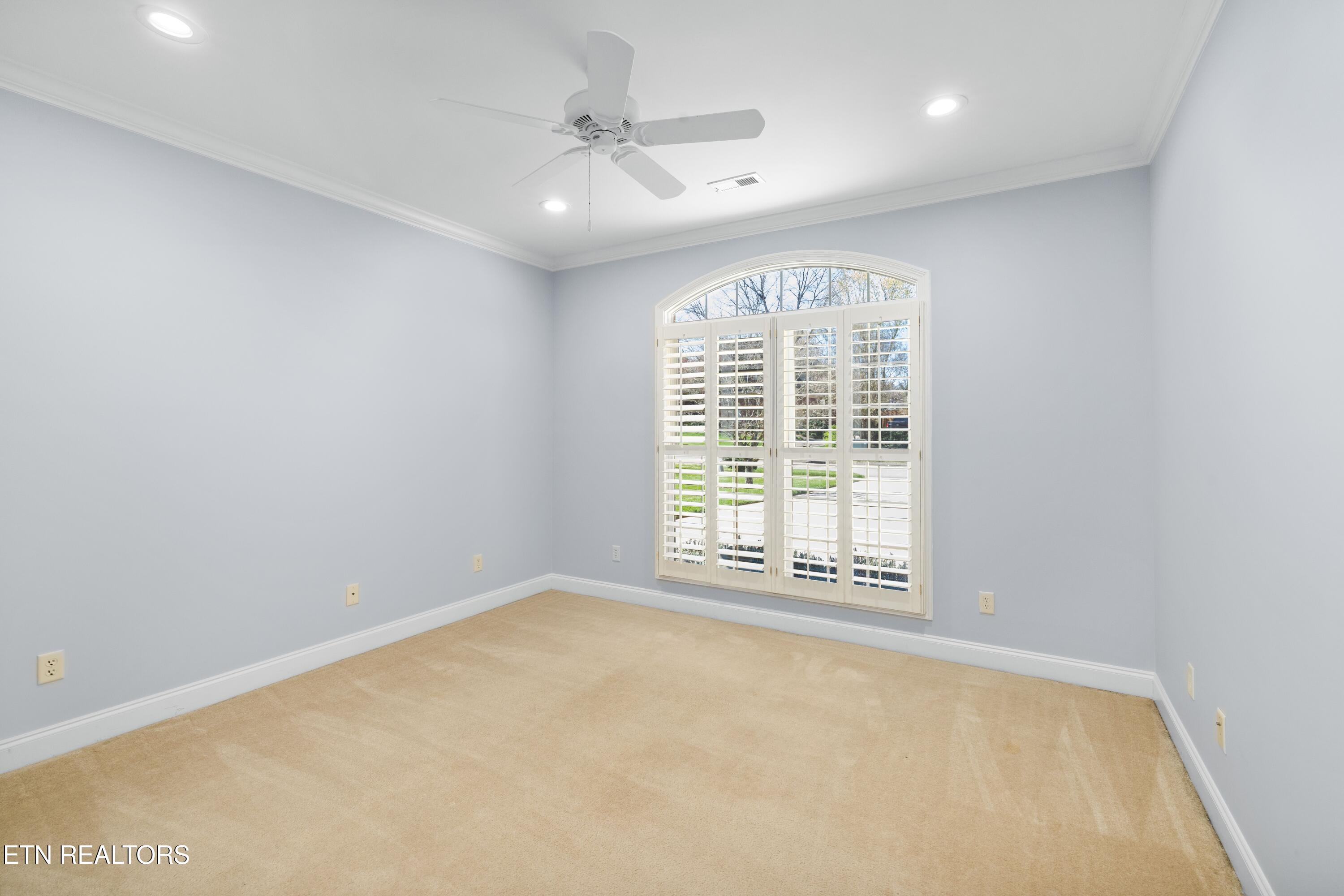 218 Shadowfax Road Knoxville, TN 37934 - Photo 22 of 39 218 Shadowfax