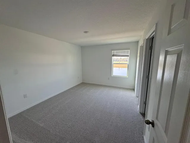 $2,600 | 362 Thompson Village Avenue, Apopka, FL 32703