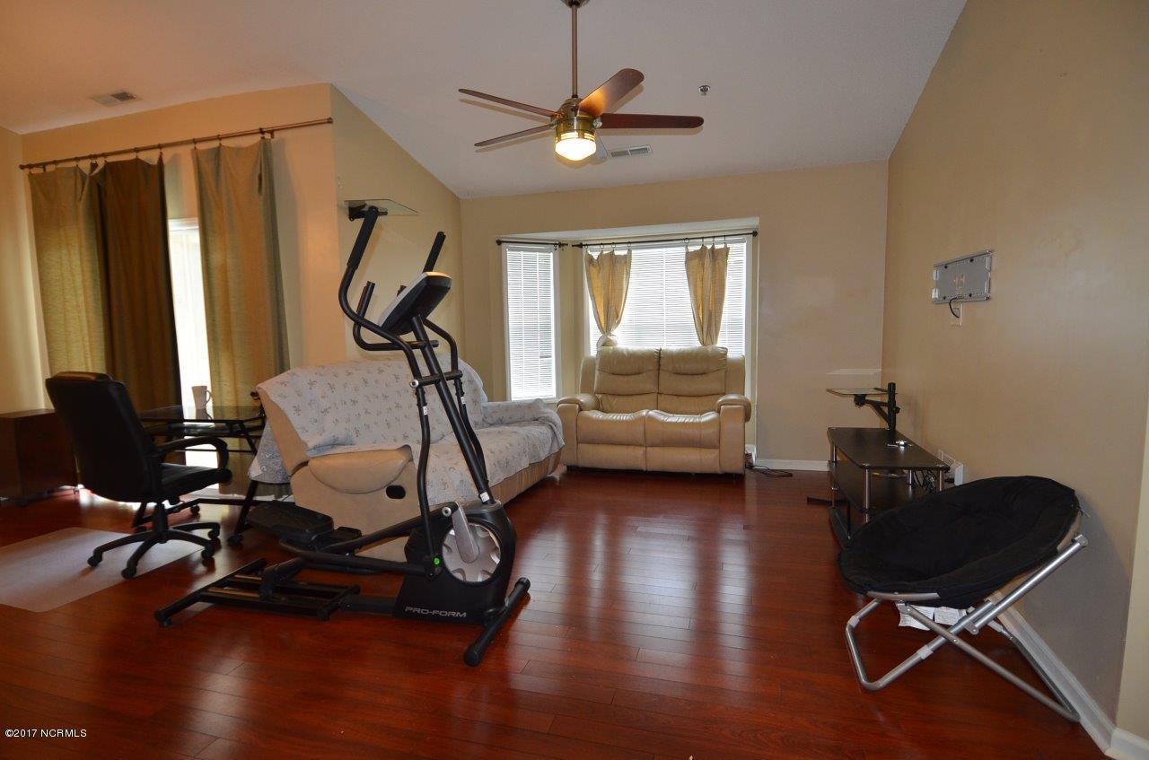 531 Spring Forest Road, Unit L Greenville, NC 27834 - Photo 7 of 10 DSC_3126