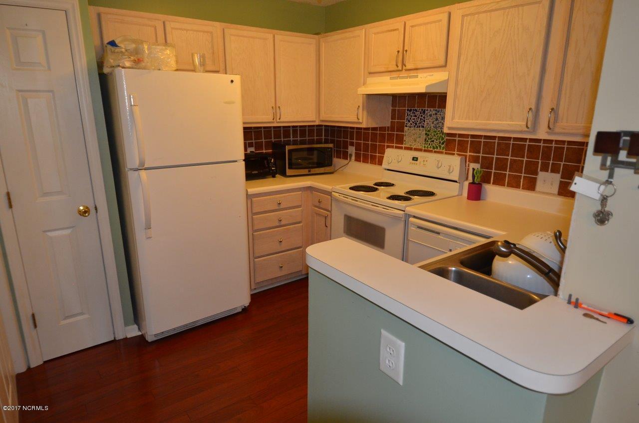 531 Spring Forest Road, Unit L Greenville, NC 27834 - Photo 10 of 10 DSC_3136