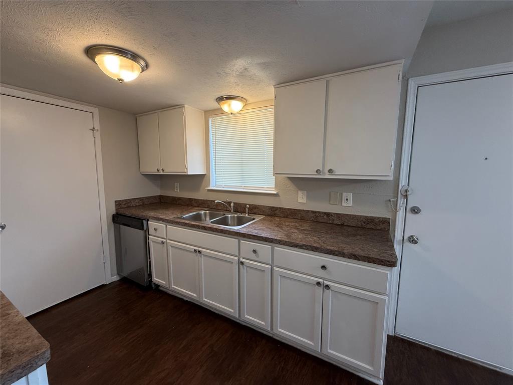 6335 Bellbrook Drive Dallas, TX 75217 - Photo 6 of 18