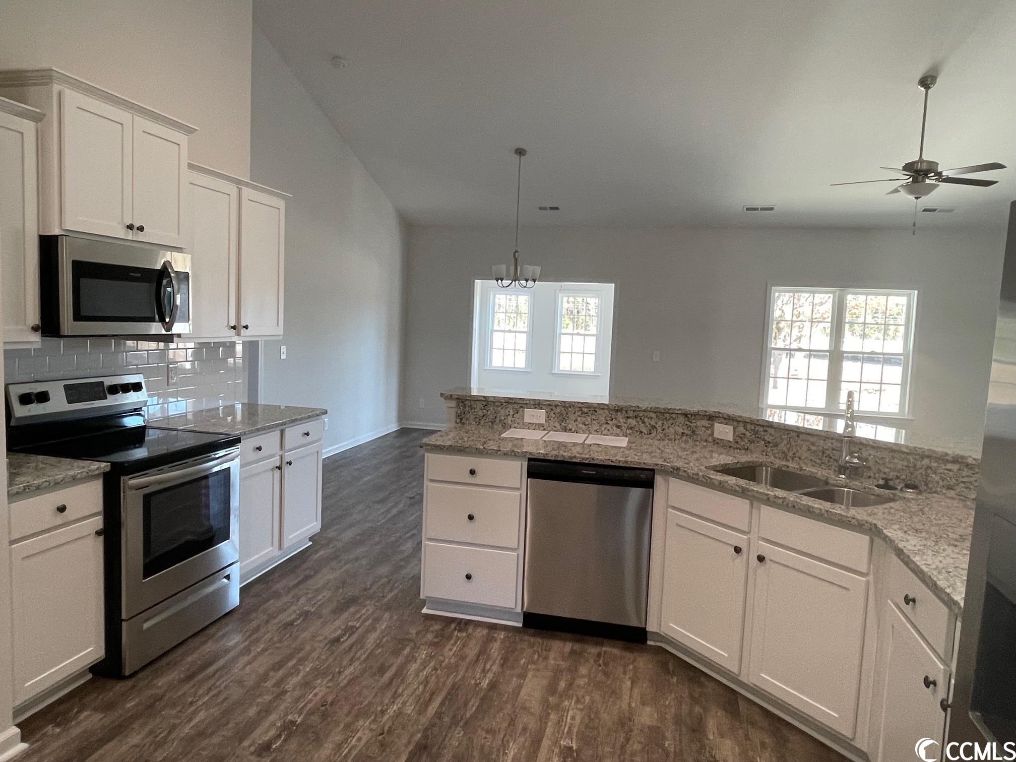 188 North Levee Drive Georgetown, SC 29440 - Photo 3 of 23