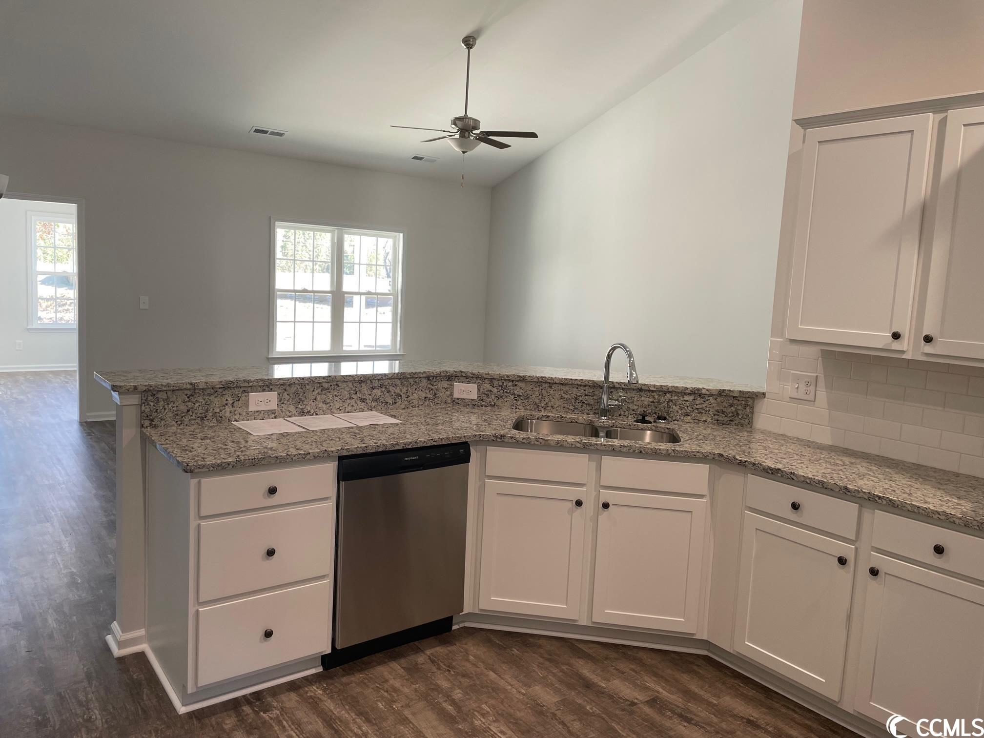 188 North Levee Drive Georgetown, SC 29440 - Photo 4 of 23