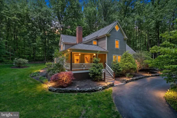 $995,000 | 38074 Stevens Road, Lovettsville, VA 20180