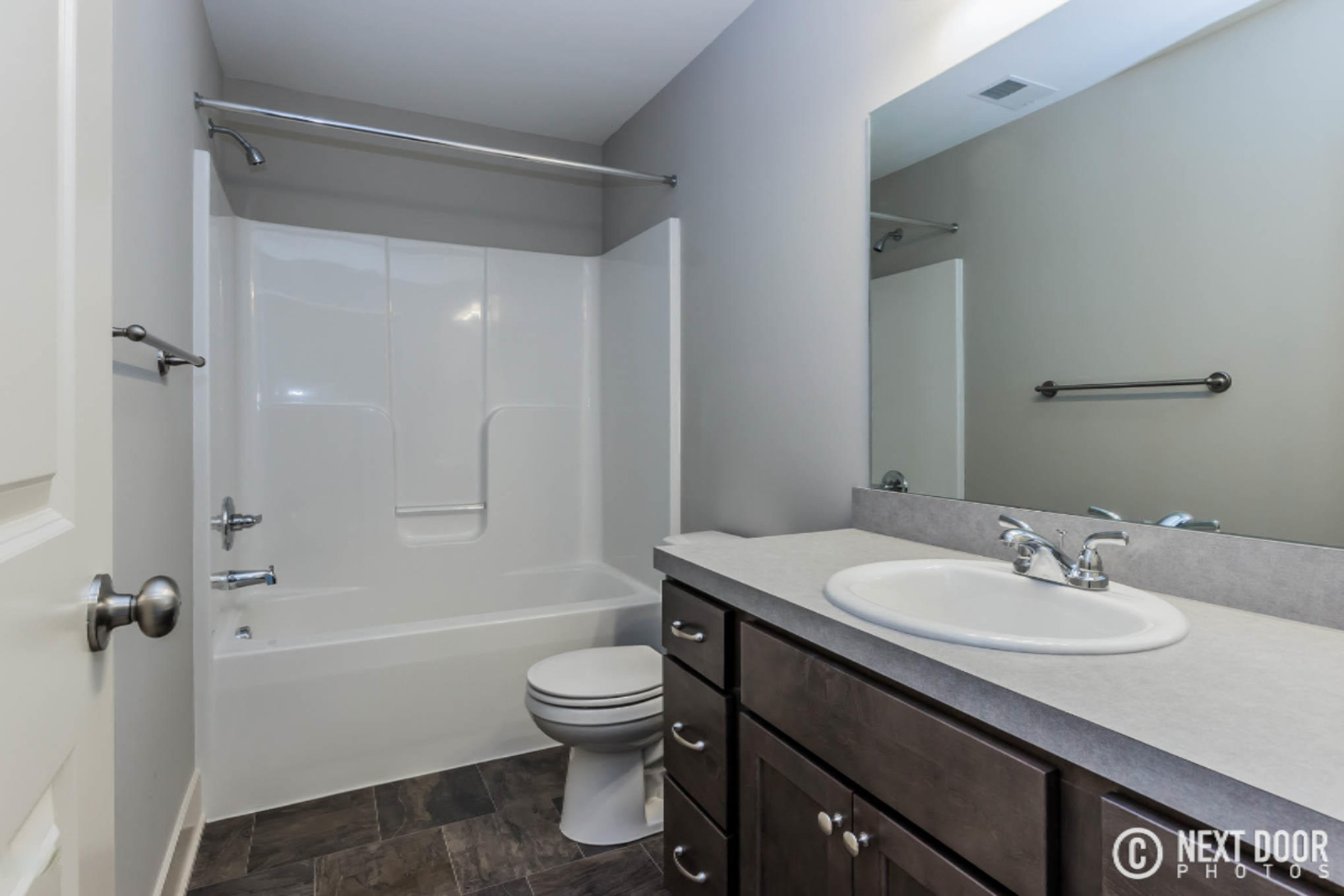2980 Raspberry Lane, Unit 11 Holland, MI 49424 - Photo 30 of 31 IMG_2440