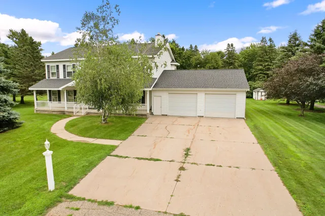 $539,000 | 604 Pine Needle Drive, Perham, MN 56573