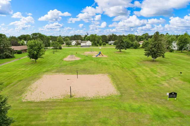 $539,000 | 604 Pine Needle Drive, Perham, MN 56573