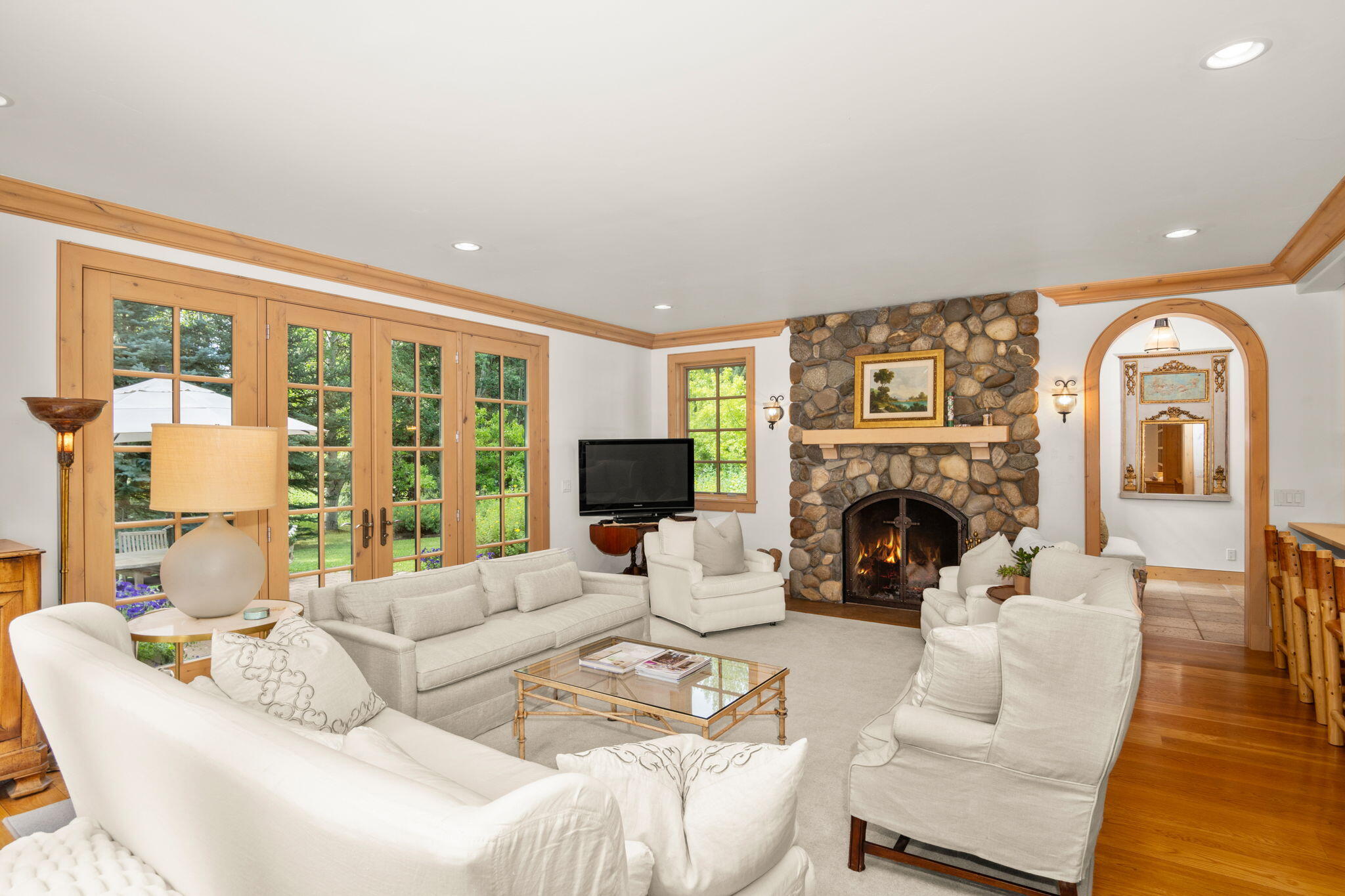 7 Rose Court Sun Valley, ID 83353 - Photo 18 of 48 Living Room