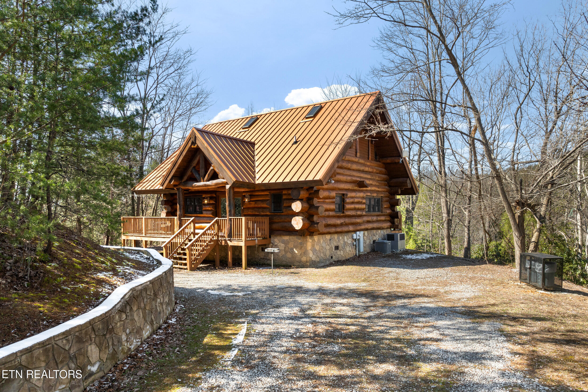 438 Coyote Road Gatlinburg, TN 37738 - Photo 2 of 47 438 coyote road-2