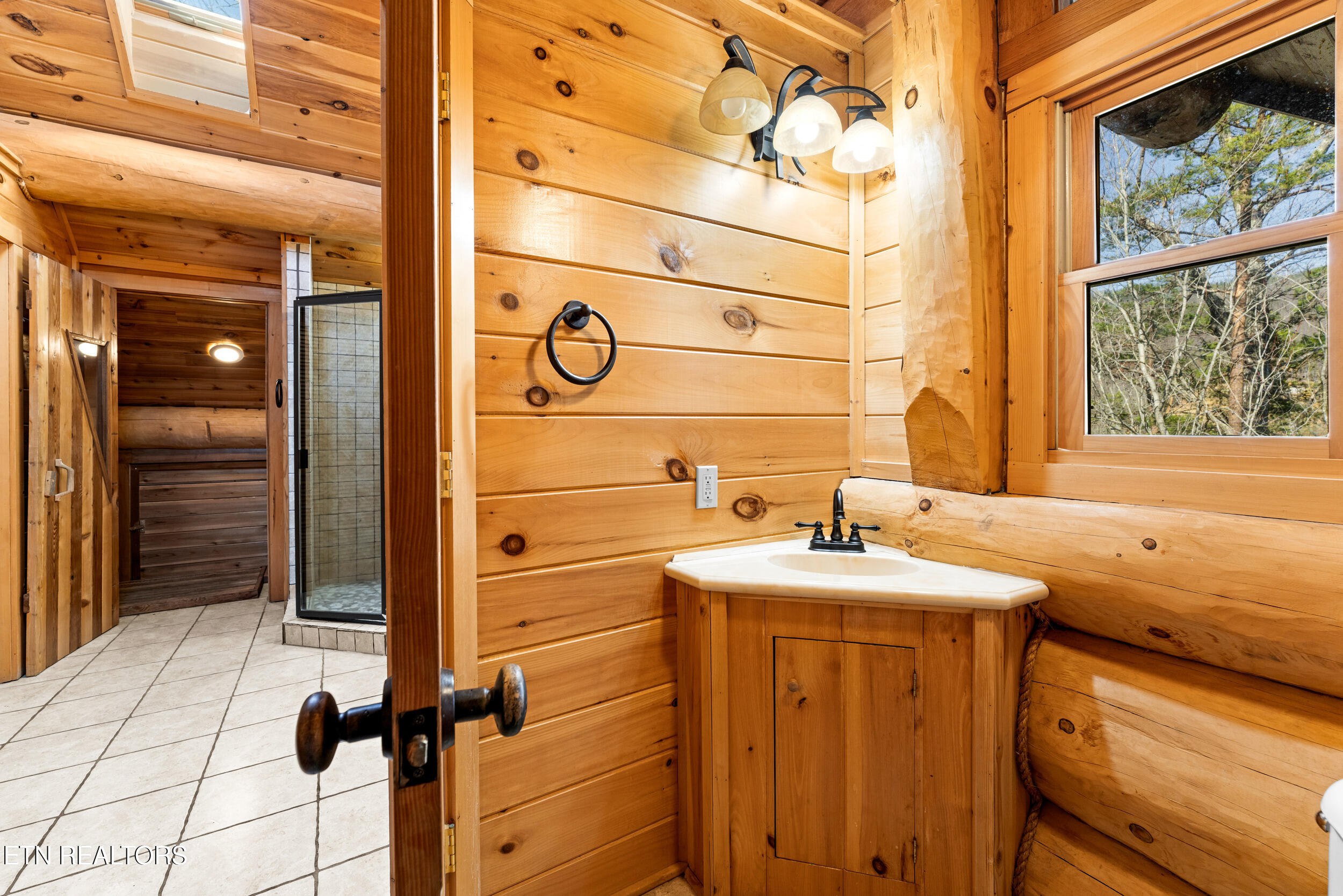 438 Coyote Road Gatlinburg, TN 37738 - Photo 23 of 47 438 coyote road-23