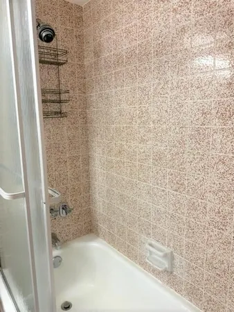 $175,000 | 441 Pine Glen Lane, Unit D2, Greenacres, FL 33463