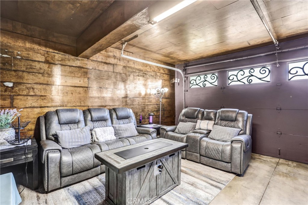 17102 Whispering Brook Way Riverside, CA 92503 - Photo 38 of 71 Gallery Image 38