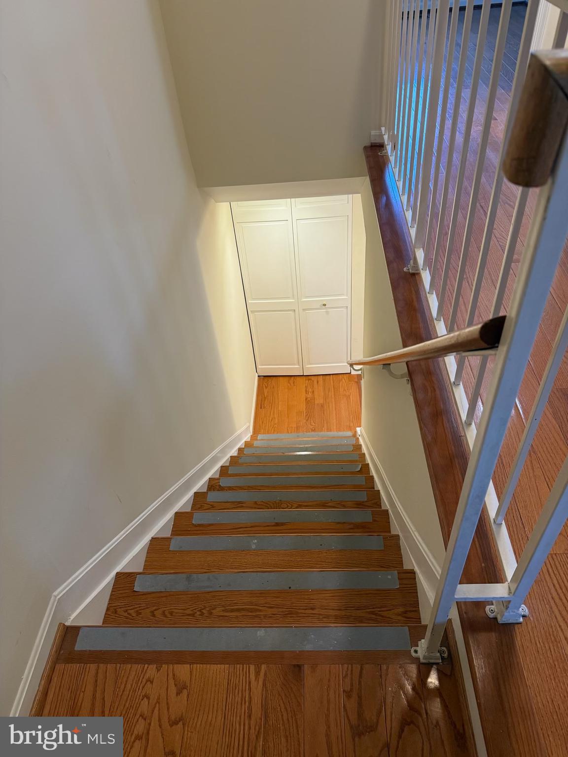 18272 Rolling Meadow Way Olney, MD 20832 - Photo 13 of 21 a view of entryway