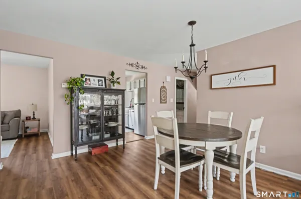 $319,900 | 1400 Hartford Turnpike, Unit 8, North Haven, CT 06473