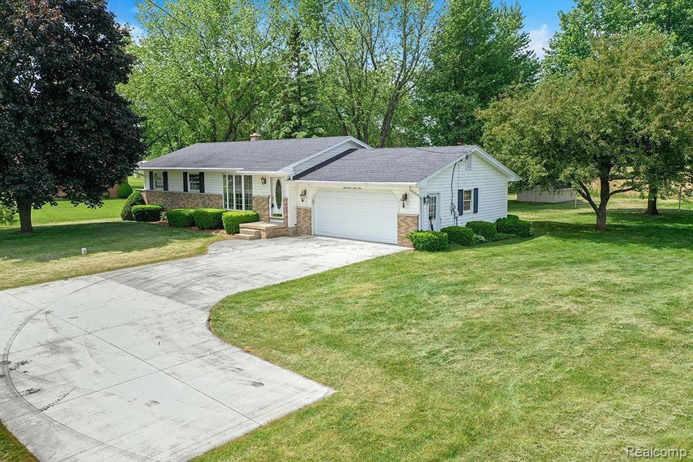 2424 South Irish Road Davison, MI 48423 - Photo 4 of 44 DJI_0715.jpg