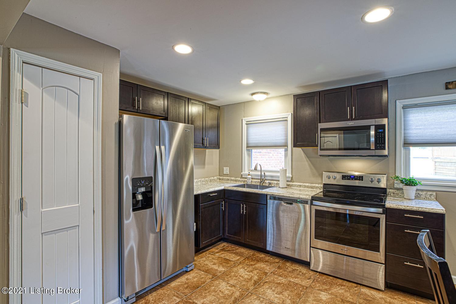 7603 Westbrook Road Louisville, KY 40258 - Photo 9 of 40 GSP-7603_Westbrook_Rd-9