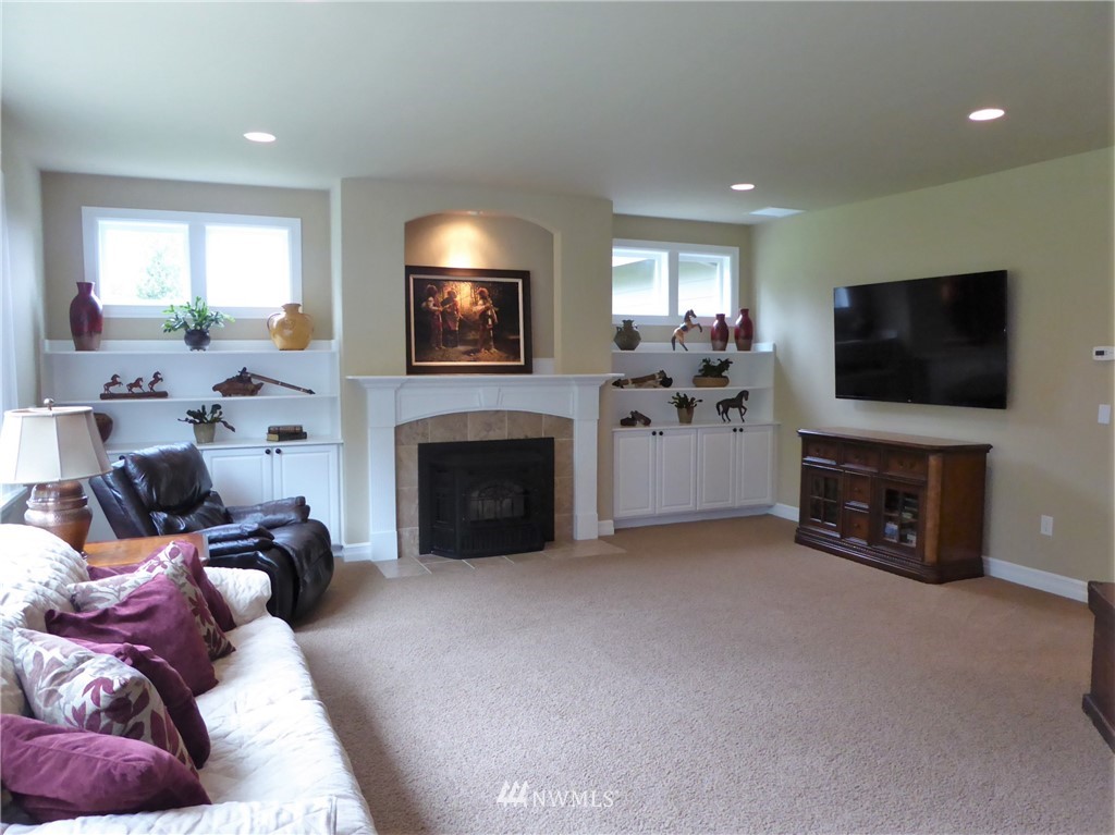 8911 Fox Ridge Lane Southeast Olympia, WA 98513 - Photo 11 of 25 Gallery Image 11