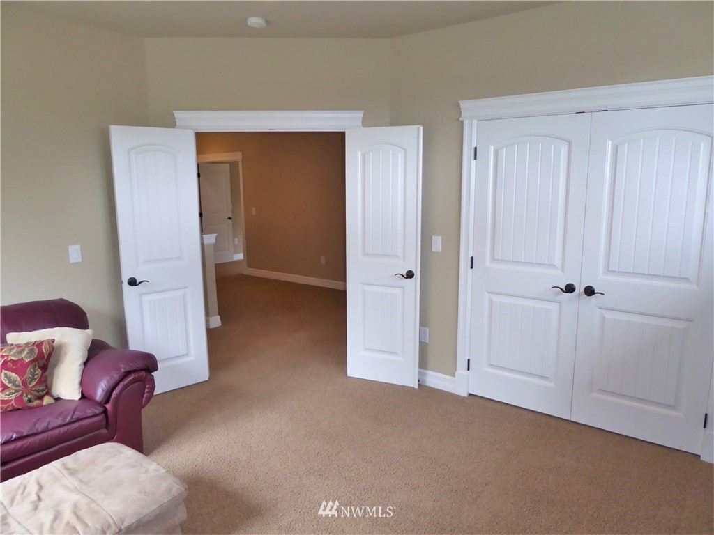 8911 Fox Ridge Lane Southeast Olympia, WA 98513 - Photo 21 of 25 Gallery Image 21