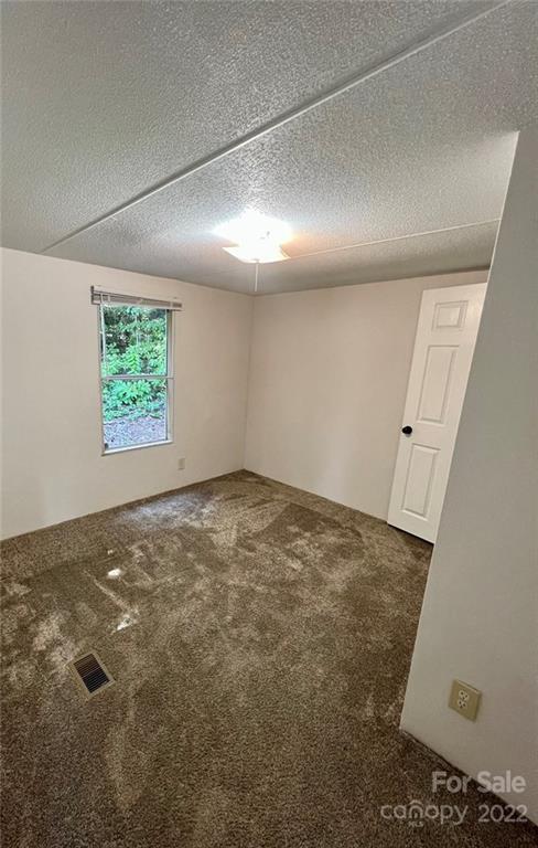195 Hampton Ridge Drive, Unit 15 Marion, NC 28752 - Photo 14 of 36 Gallery Image 14