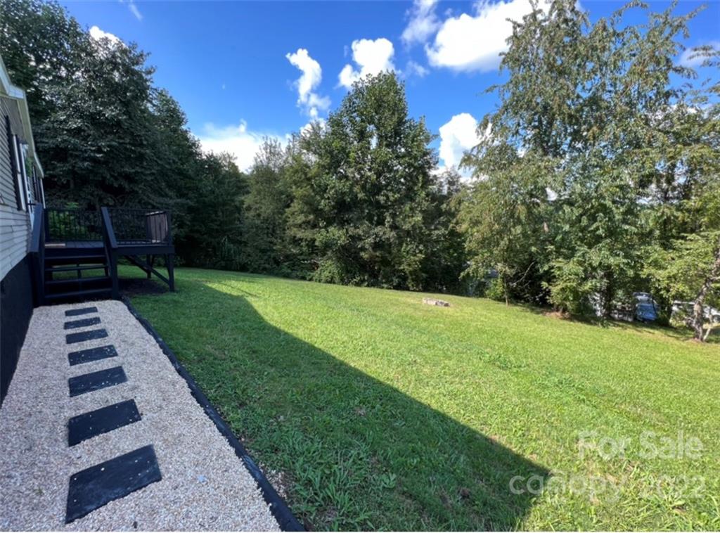 195 Hampton Ridge Drive, Unit 15 Marion, NC 28752 - Photo 28 of 36 Gallery Image 28