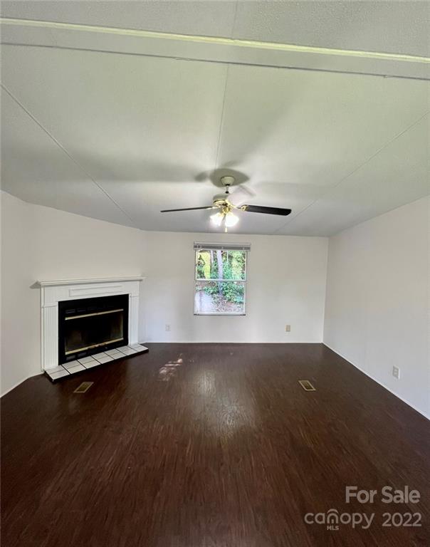 195 Hampton Ridge Drive, Unit 15 Marion, NC 28752 - Photo 9 of 36 Gallery Image 9
