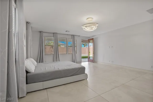 $1,150,000 | 7324 White Bloom Avenue, Las Vegas, NV 89117