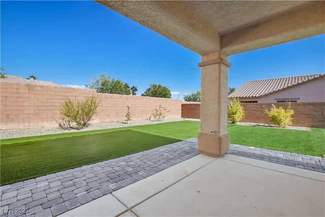 $1,150,000 | 7324 White Bloom Avenue, Las Vegas, NV 89117
