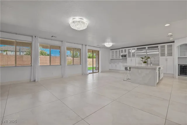$1,150,000 | 7324 White Bloom Avenue, Las Vegas, NV 89117