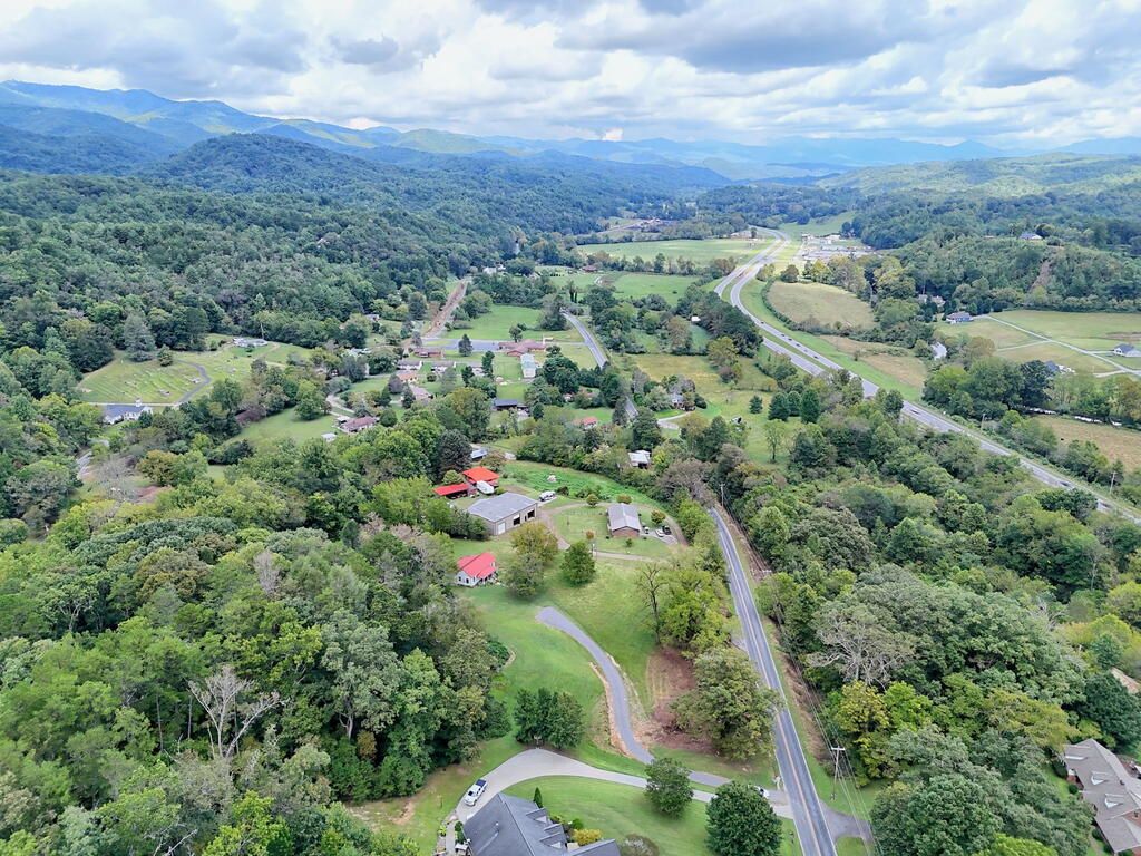 565 Tomotla Road Marble, NC 28905 - Photo 34 of 37 Gallery Image 34
