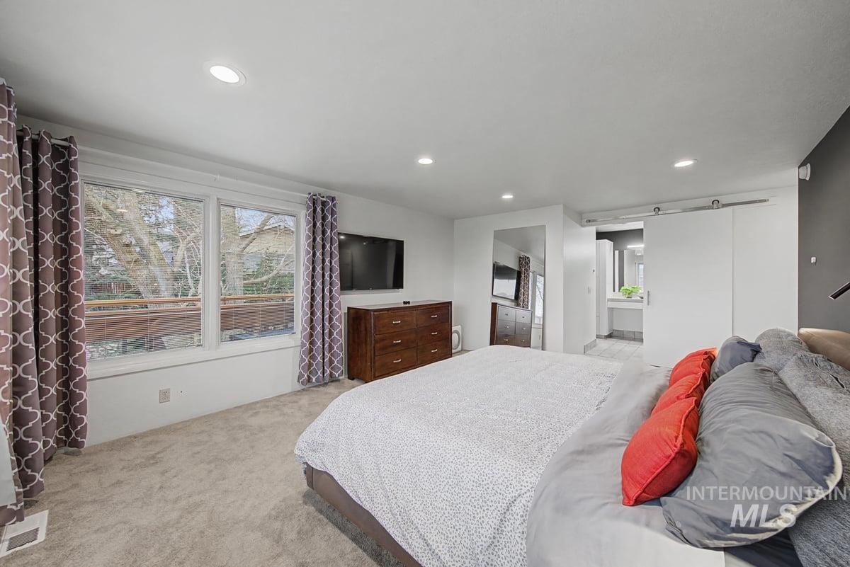 555 East Braemere Road Boise, ID 83702 - Photo 15 of 39