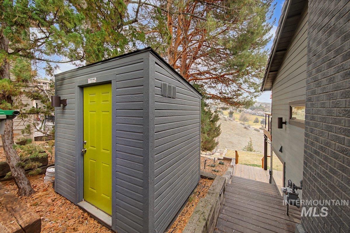 555 East Braemere Road Boise, ID 83702 - Photo 30 of 39