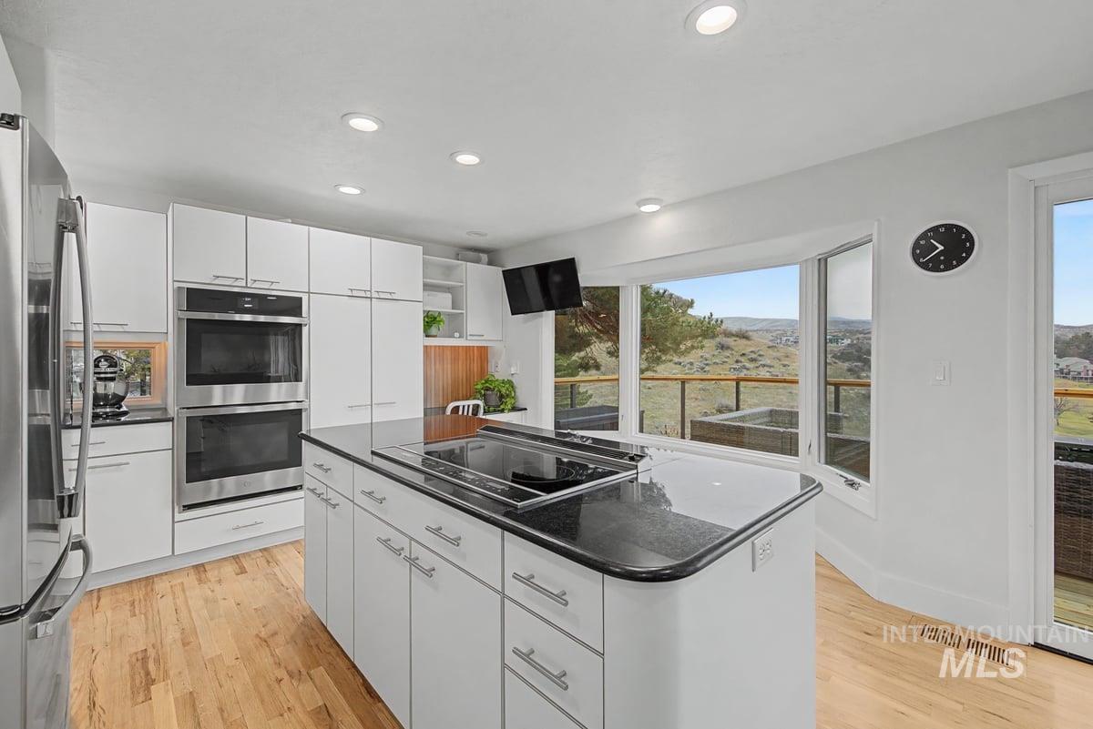 555 East Braemere Road Boise, ID 83702 - Photo 9 of 39