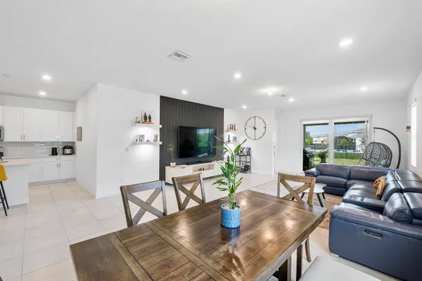 $3,250 | 1325 Haywagon Trail, Loxahatchee, FL 33470