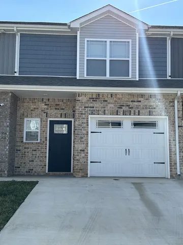 $1,475 | 384 Fallow Circle, Clarksville, TN 37040