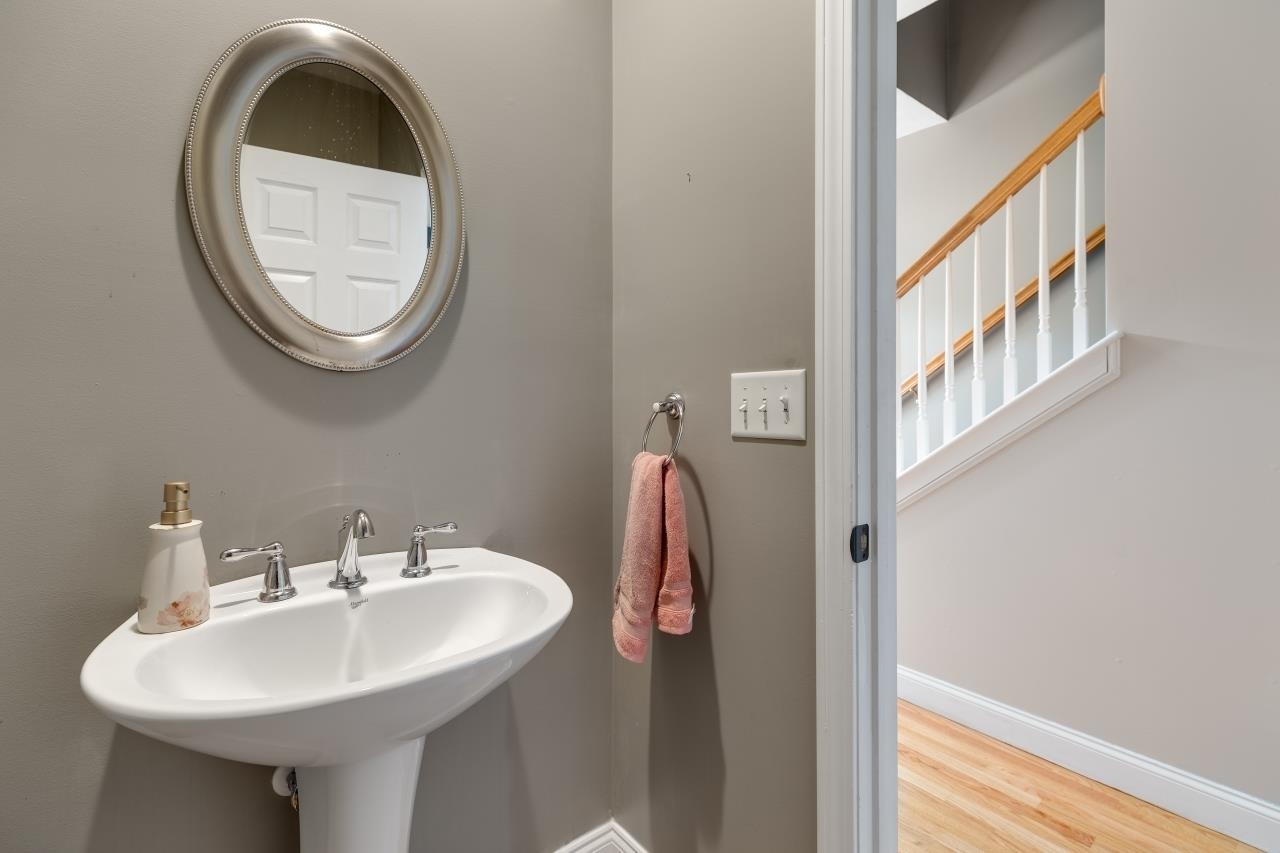 67 Robbe Farm Road Peterborough, NH 03458 - Photo 12 of 40