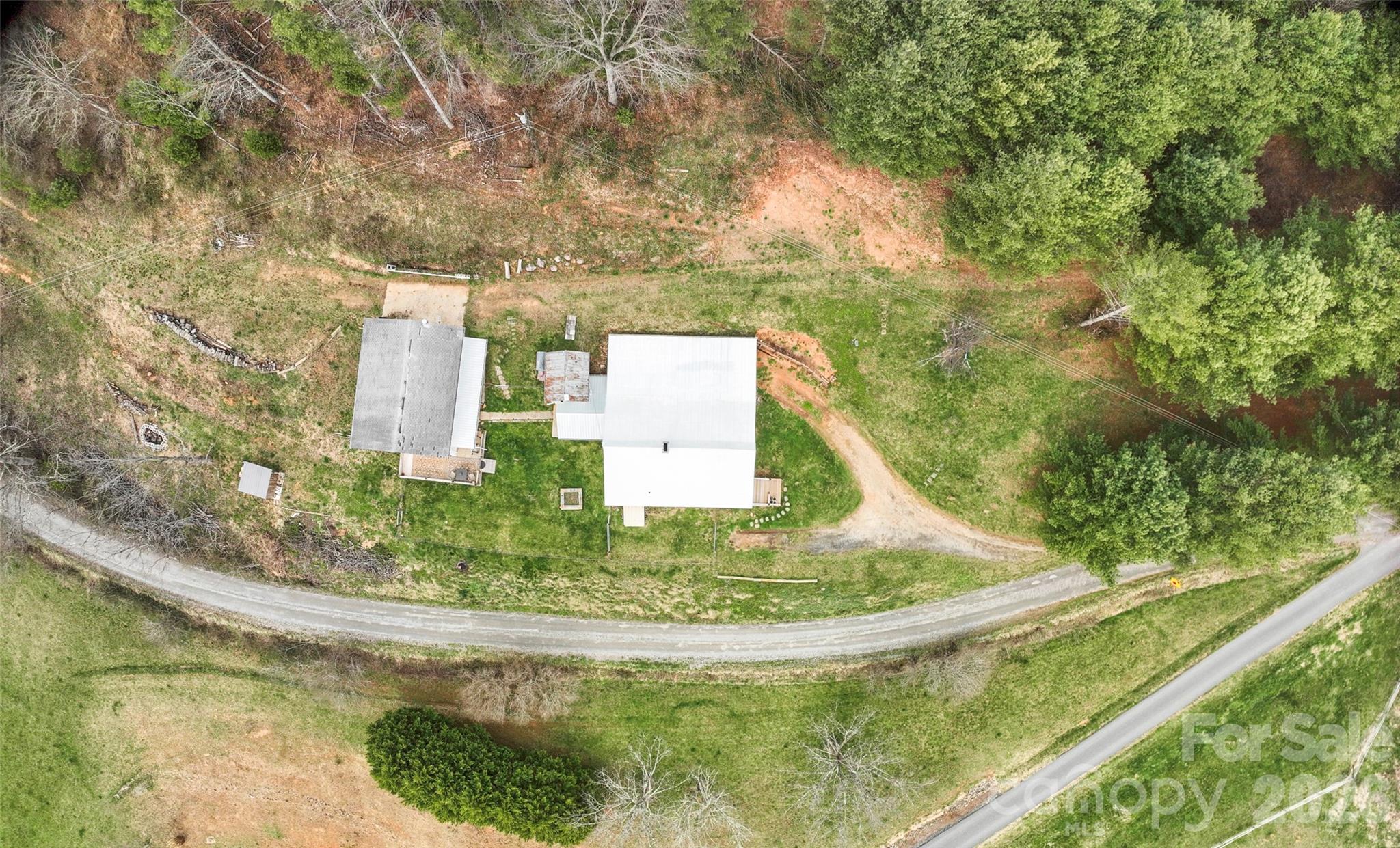 138 Robert Phillips Road Bakersville, NC 28705 - Photo 36 of 37