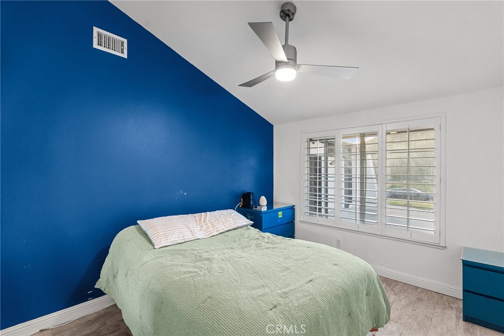 2804 Big Sky Place Simi Valley, CA 93065 - Photo 23 of 36 a bedroom with a bed and a window