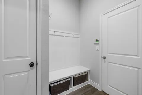 a view of utility room