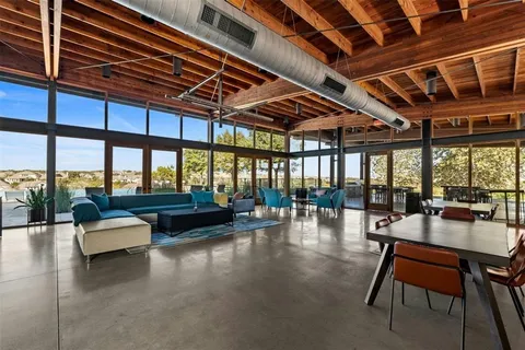 a view of a tennis court