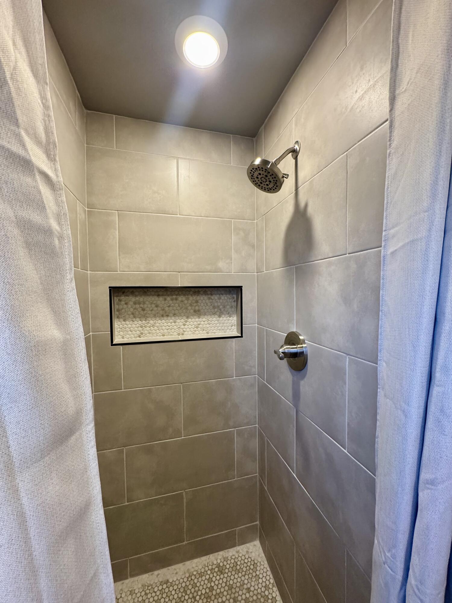 106 North 22nd Place Lamesa, TX 79331 - Photo 43 of 82 a bathroom with a shower