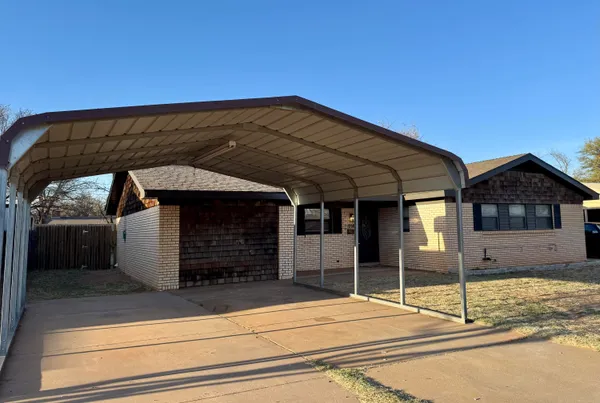 $199,500 | 106 North 22nd Place, Lamesa, TX 79331