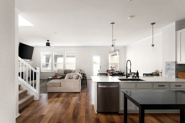 $430,000 | 7810 Song Sparrow Dr., Unit 2, Austin, TX 78744