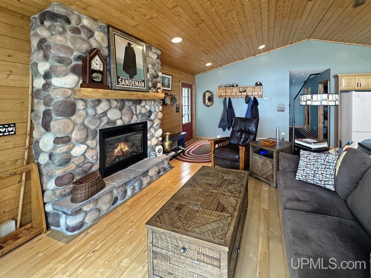261 Federal Forest Road Iron River, MI 49935 - Photo 8 of 32 Gallery Image 8