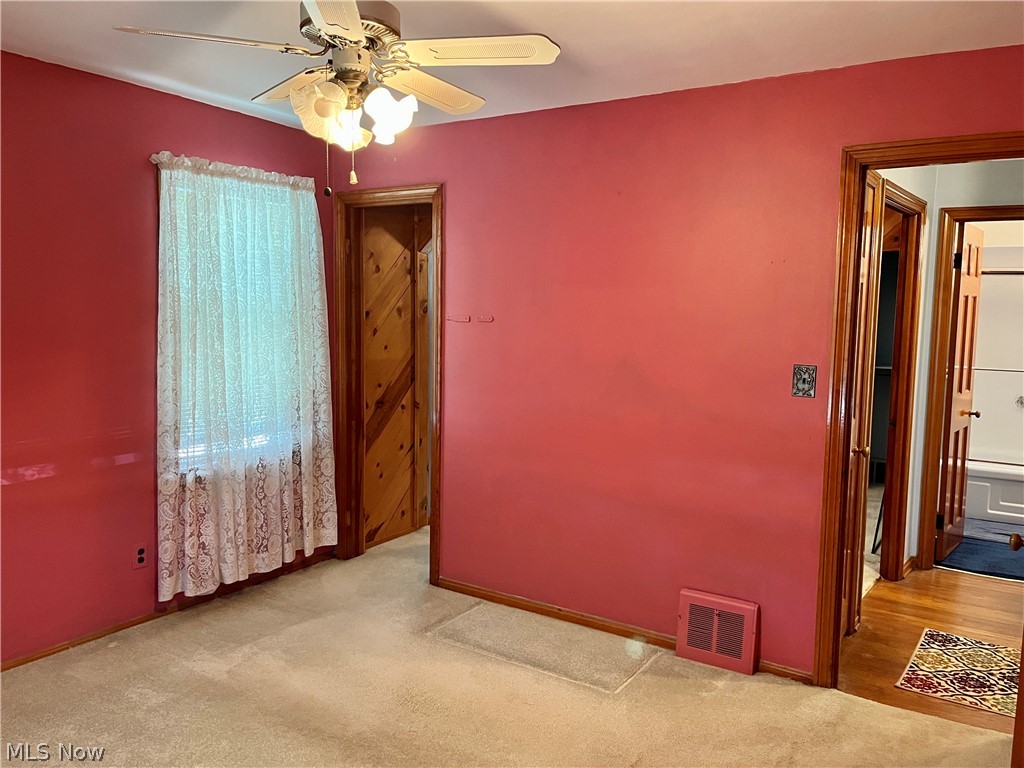6807 Biddulph Road Brooklyn, OH 44144 - Photo 21 of 35 Larger 1st floor room