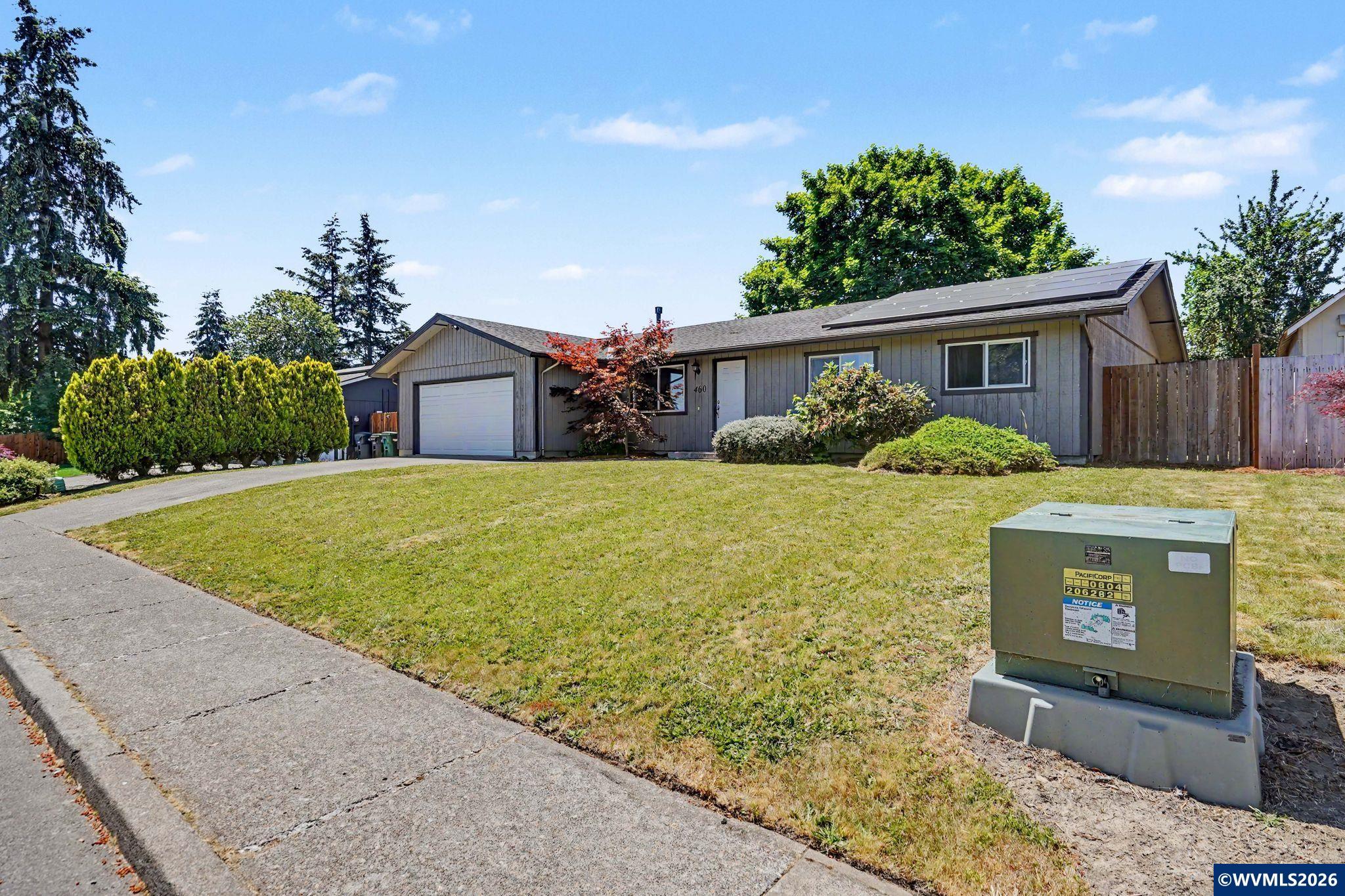 460 North 12th Street Independence, OR 97351 - Photo 2 of 34