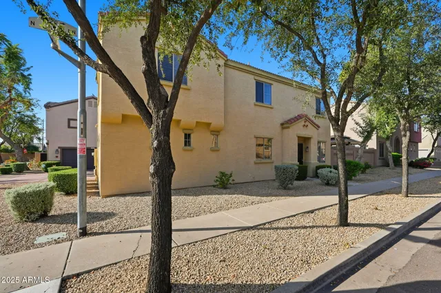 $360,000 | 3040 West Los Gatos Drive, Phoenix, AZ 85027